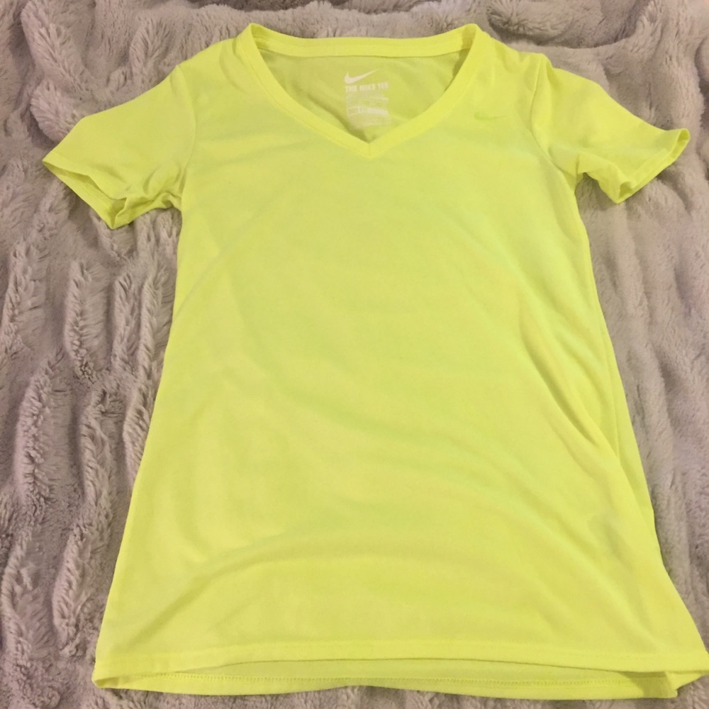 Women’s Nike Tee